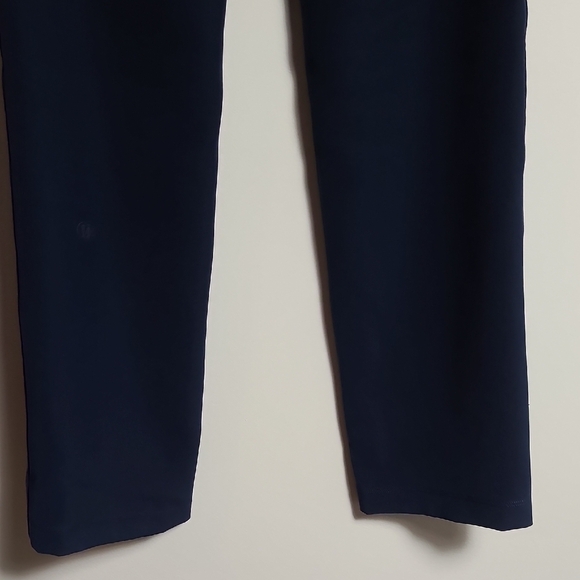 LULULEMON On The Fly Pant Woven 30" In Navy Size 2 - Picture 13 of 16